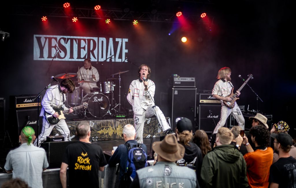 Yesterdaze med publikum